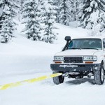 TopikaAuto 9T 6m Heavy Duty All Terrain Tow Recovery Strap with Hooks & Bag